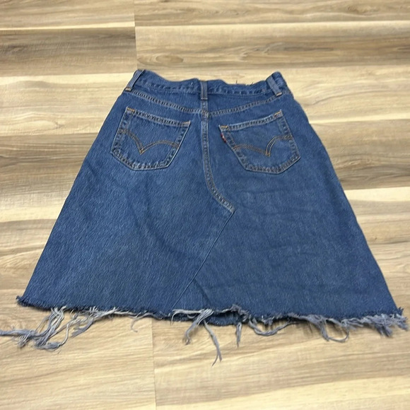 Levi’s high waisted blue denim jean skirt size 25 - Picture 8 of 8